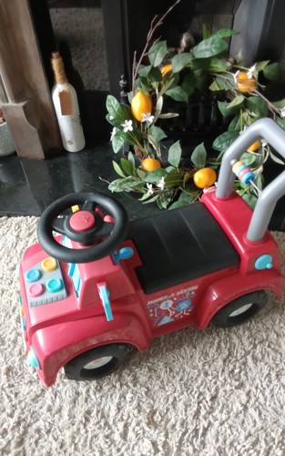 Radio flyer ride mini - flyer, on